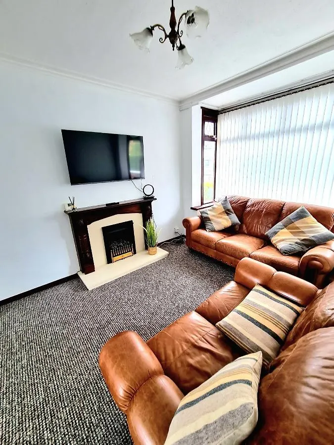 Modern 3 Bedroom House Close To The City Centre location